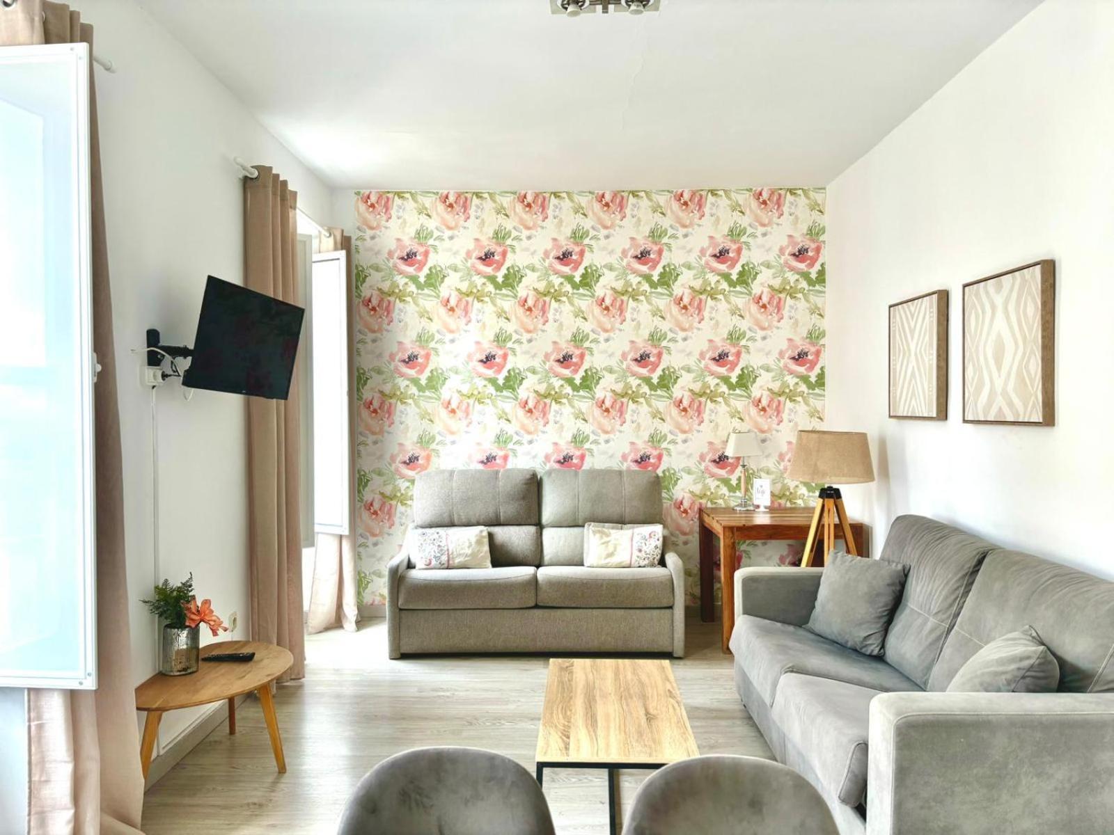 Apartments Ole - Tetuan Севилья Экстерьер фото